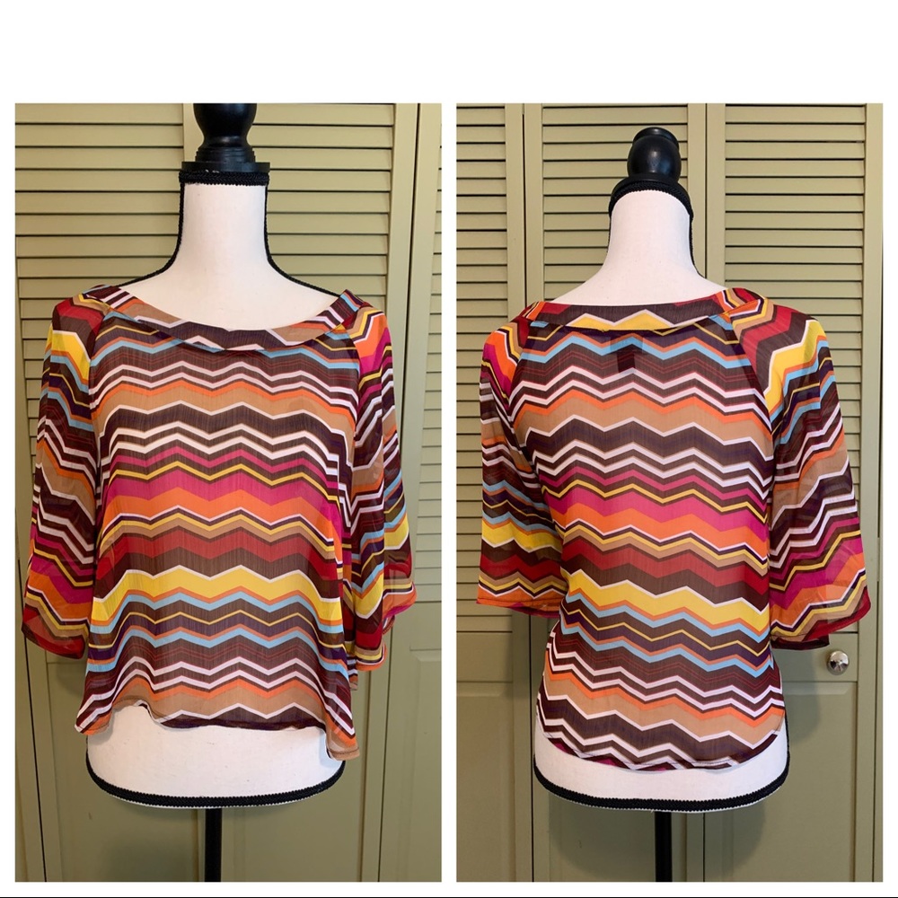Multi Colored Chevron Pattern Top - Picture 2 of 15